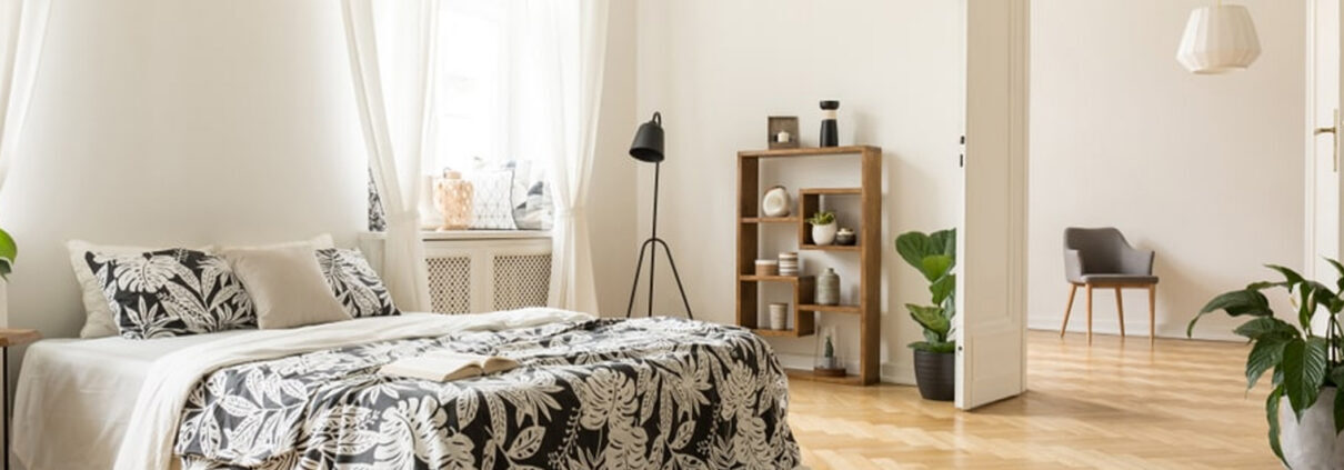 Bedroom with hardwood floor pattern